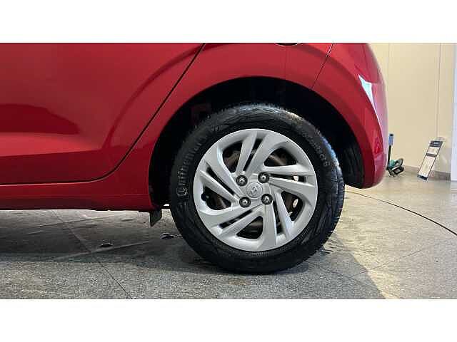 Hyundai I10 I10 1.0 MPi SE Connect 5dr Red