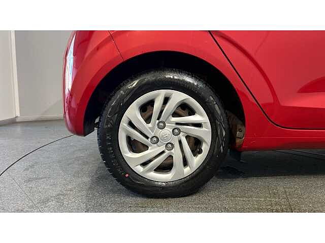 Hyundai I10 I10 1.0 MPi SE Connect 5dr Red