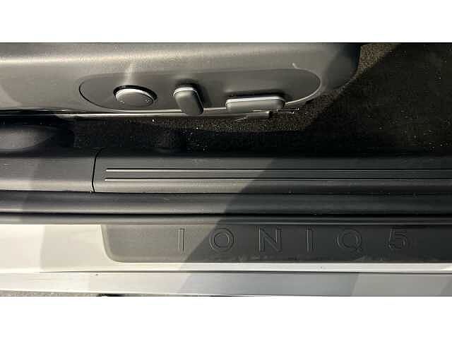 Hyundai Ioniq 5 IONIQ 5 225kW Premium 73 kWh 5dr AWD Auto