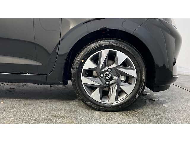Hyundai i10 i10 5Dr HAT 1.0 MPi 63ps Advance NAV AU