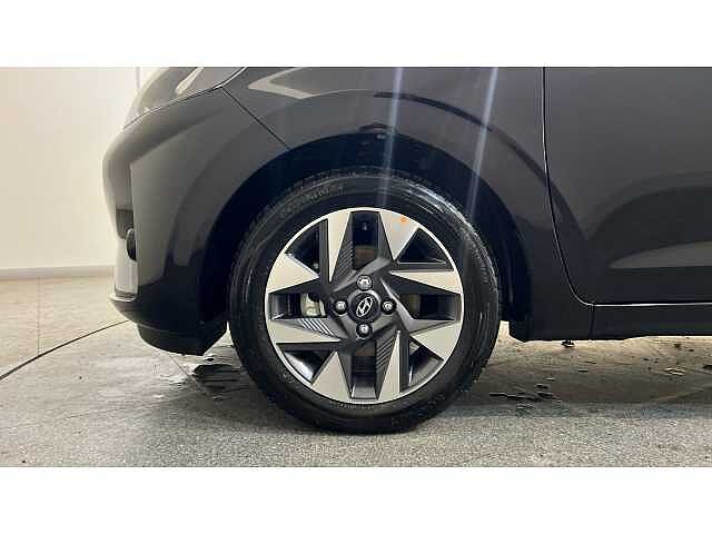 Hyundai i10 i10 5Dr HAT 1.0 MPi 63ps Advance NAV AU