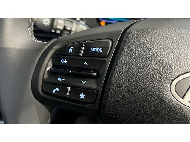 Hyundai i10 i10 5Dr HAT 1.0 MPi 63ps Advance NAV AU