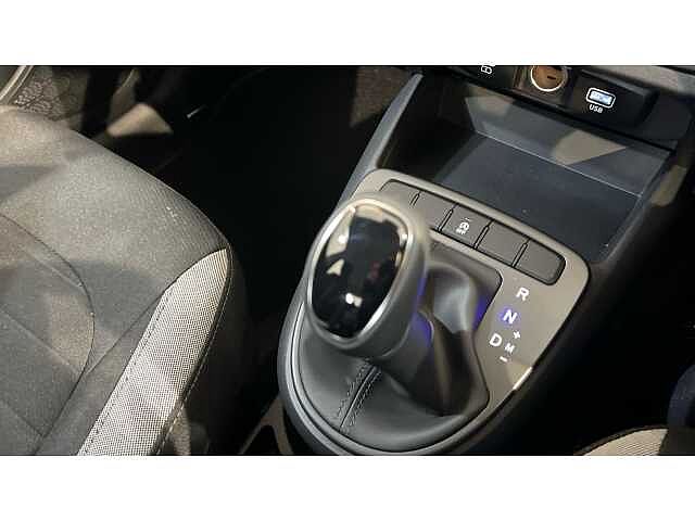 Hyundai i10 i10 5Dr HAT 1.0 MPi 63ps Advance NAV AU