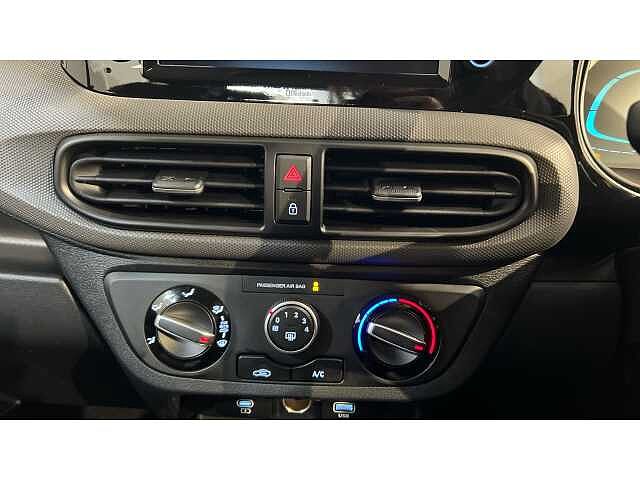 Hyundai i10 i10 5Dr HAT 1.0 MPi 63ps Advance NAV AU