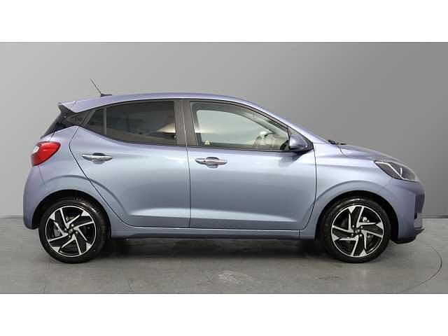 Hyundai i10 i10 5Dr HAT 1.2 MPi 79ps Premium NAV AU