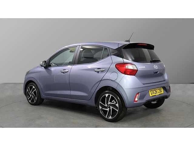 Hyundai i10 i10 5Dr HAT 1.2 MPi 79ps Premium NAV AU