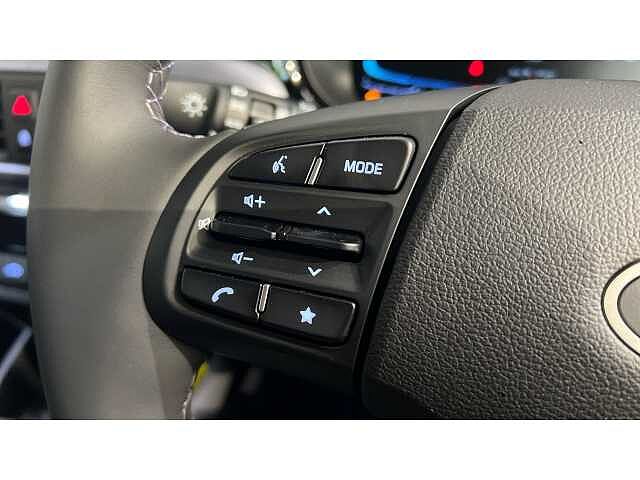 Hyundai i10 i10 5Dr HAT 1.2 MPi 79ps Premium NAV AU