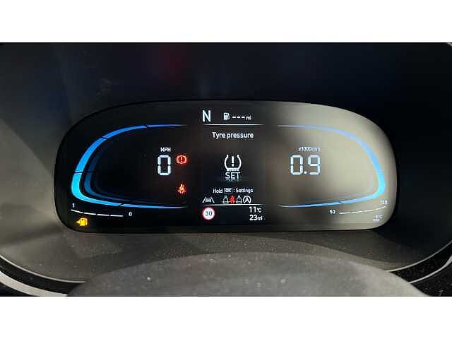 Hyundai I10 i10 5Dr HAT 1.0 MPi 63ps Advance NAV AU Dragon Red