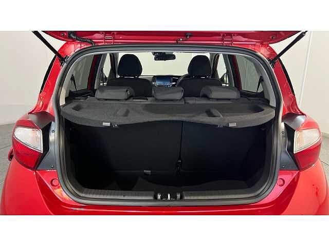 Hyundai I10 i10 5Dr HAT 1.0 MPi 63ps Advance NAV AU Dragon Red