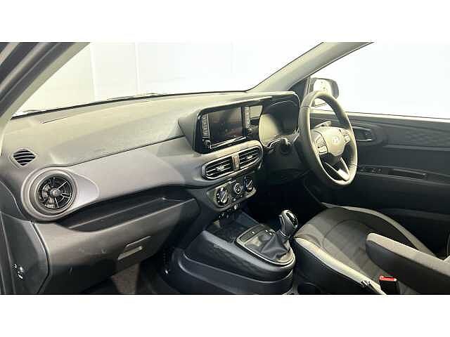 Hyundai I10 i10 5Dr HAT 1.0 MPi 63ps Advance NAV AU Phantom Black