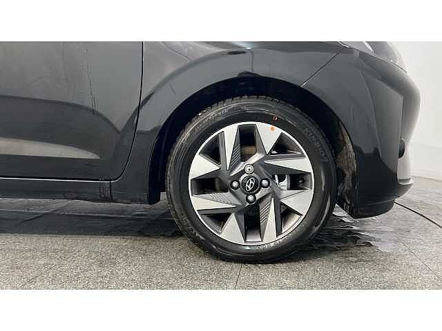 Hyundai I10 i10 5Dr HAT 1.0 MPi 63ps Advance NAV AU Phantom Black