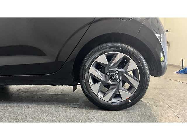 Hyundai I10 i10 5Dr HAT 1.0 MPi 63ps Advance NAV AU Phantom Black