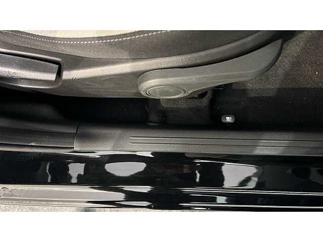 Hyundai I10 i10 5Dr HAT 1.0 MPi 63ps Advance NAV AU Phantom Black