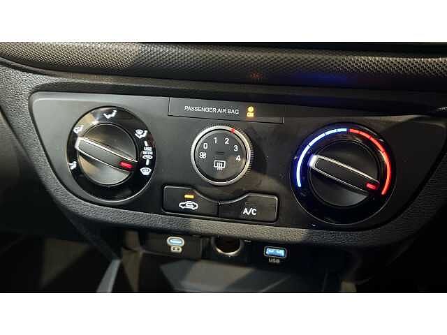 Hyundai I10 i10 5Dr HAT 1.0 MPi 63ps Advance NAV AU Vibrant Blue