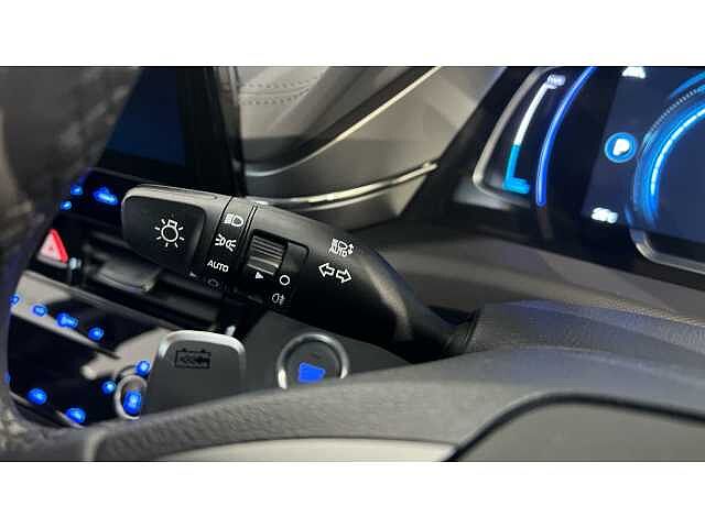 Hyundai Ioniq IONIQ 100kW Premium 38kWh 5dr Auto