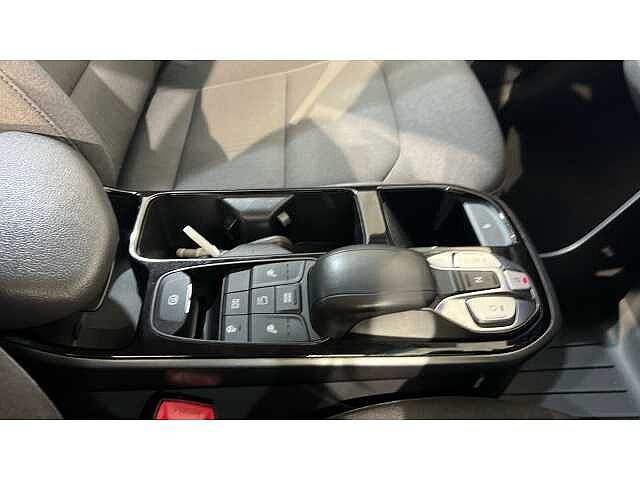 Hyundai Ioniq IONIQ 100kW Premium 38kWh 5dr Auto