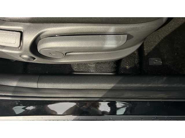 Hyundai Kona KONA 100kW SE Connect 39kWh 5dr Auto