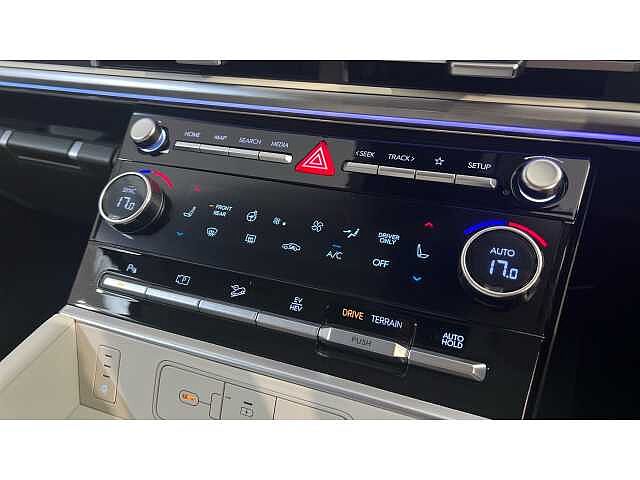 Hyundai Santa Fe Santa FE 7st 1.6TGDi Phev Ultm AU 4WD