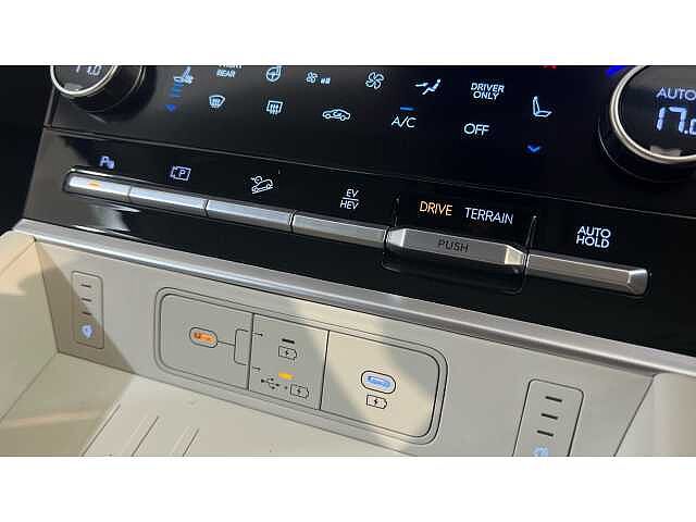 Hyundai Santa Fe Santa FE 7st 1.6TGDi Phev Ultm AU 4WD