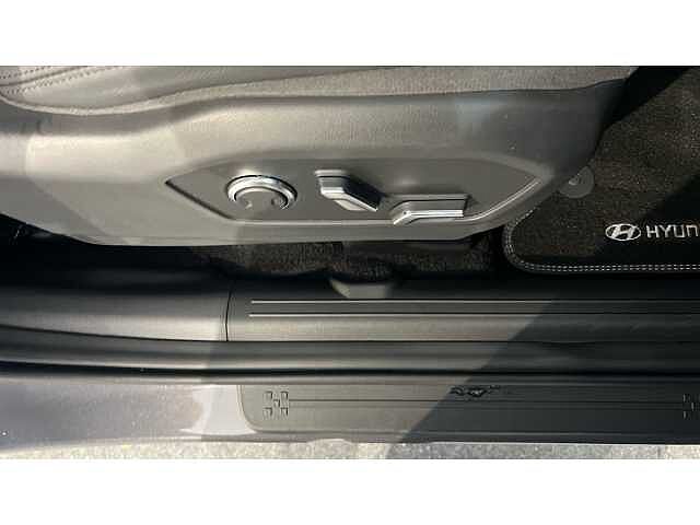 Hyundai Santa Fe SANTA FE 1.6 TGDi 239 Hybrid Premium 5dr Auto
