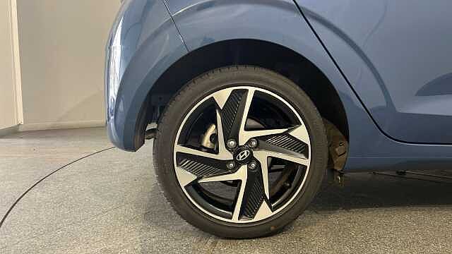 Hyundai i10 i10 5Dr HAT 1.2 MPi 79ps Premium NAV AU