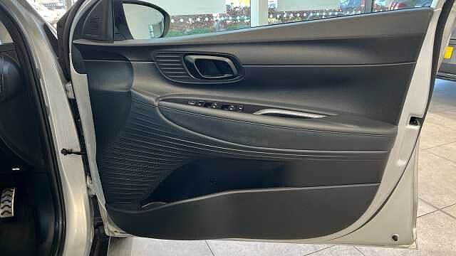 Hyundai Bayon BAYON 1.0 TGDi 48V MHEV SE Connect 5dr DCT